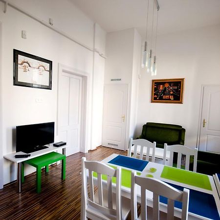 Centralom Apartman بيتْش المظهر الخارجي الصورة