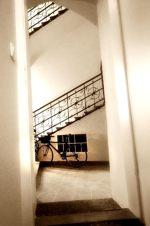 Centralom Apartman بيتْش الغرفة الصورة