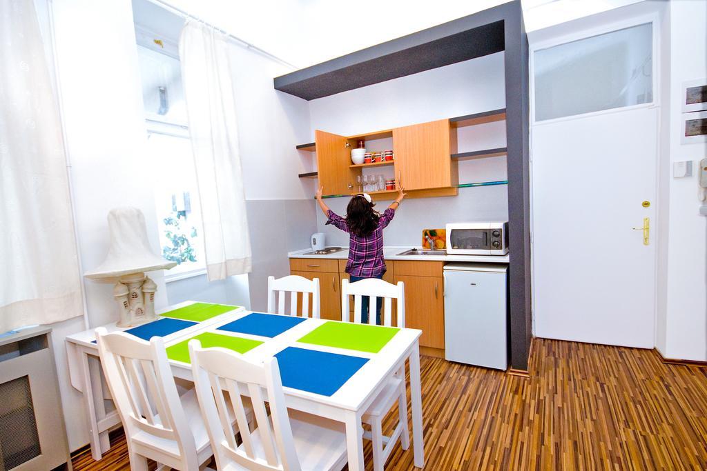 Centralom Apartman بيتْش المظهر الخارجي الصورة