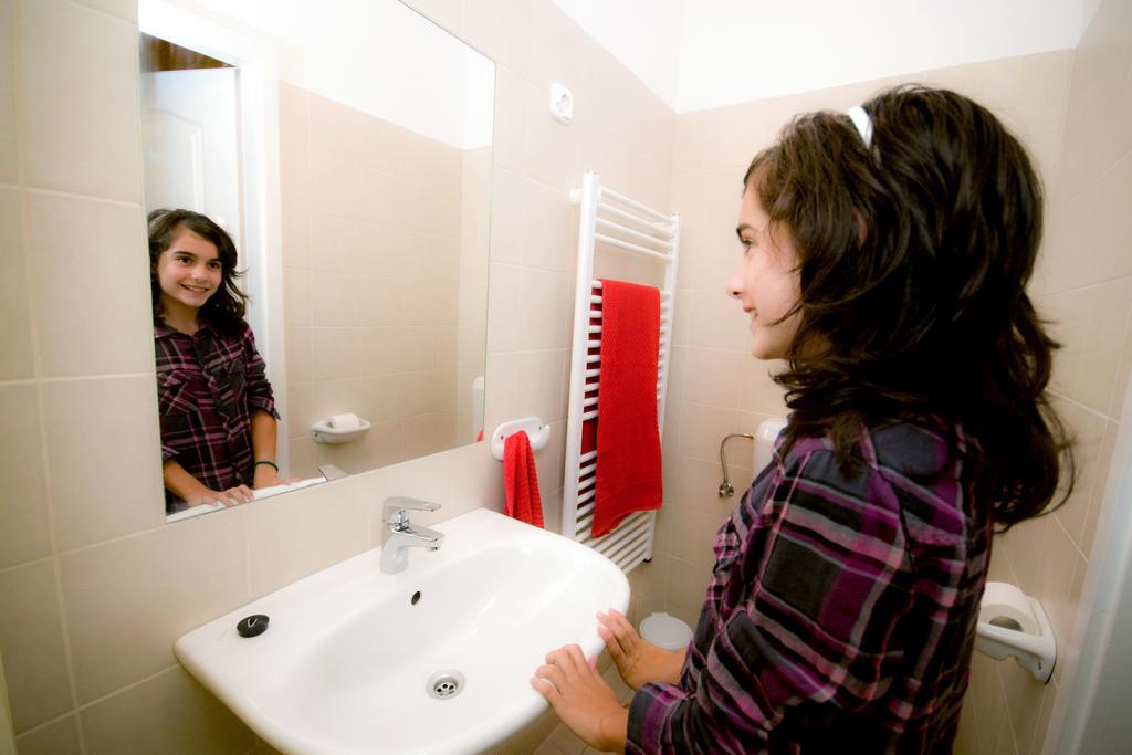 Centralom Apartman بيتْش الغرفة الصورة